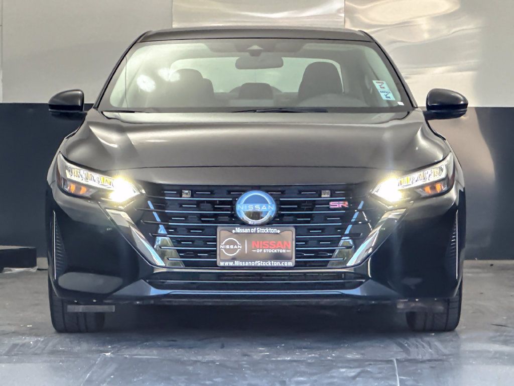 Used 2025 Nissan Sentra SR FWD image 8