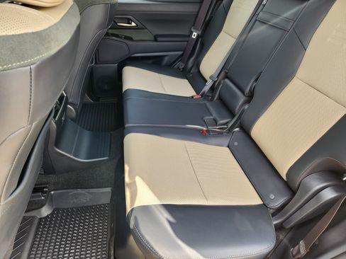 Certified 2025 Lexus GX 550 Overtrail image 74