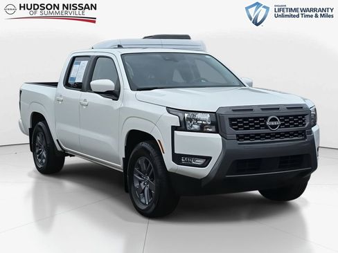 Used 2025 Nissan Frontier SV w/ SV Convenience Package image 1