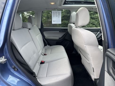 Used 2018 Subaru Forester 2.5i Premium AWD/4WD image 16