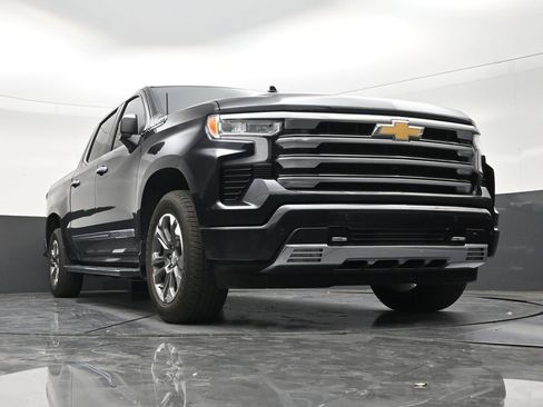 Used 2023 Chevrolet Silverado 1500 High Country w/ Technology Package RWD image 26