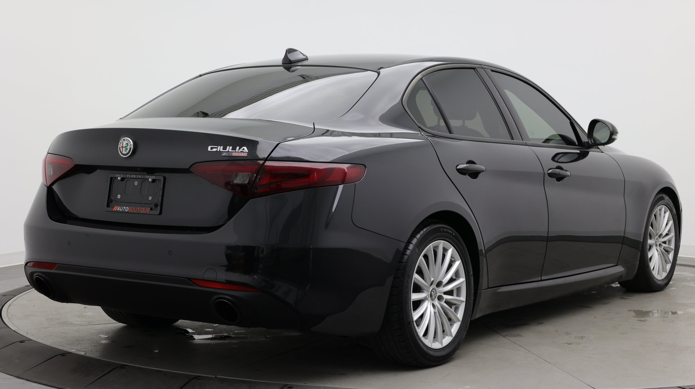 Used 2022 Alfa Romeo Giulia Sprint RWD image 8