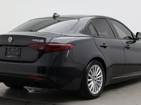 Used 2022 Alfa Romeo Giulia Sprint RWD image 8