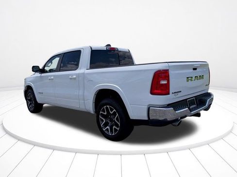 Used 2025 RAM 1500 Laramie AWD/4WD image 5