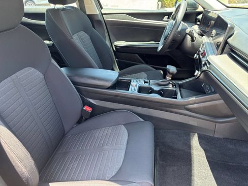 Used 2025 Kia K5 LXS FWD image 35