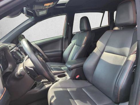 Used 2018 Toyota RAV4 SE w/ Power Extra Value Package AWD/4WD image 22