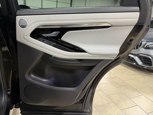 Used 2020 Land Rover Range Rover Evoque R-Dynamic S image 32