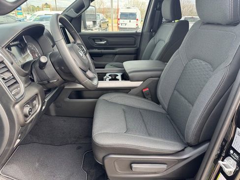 New 2026 RAM 1500 Express AWD/4WD image 6