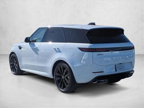New 2025 Land Rover Range Rover Sport Dynamic SE image 9