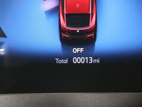 New 2026 BMW X2 xDrive28i w/ Convenience Package image 18