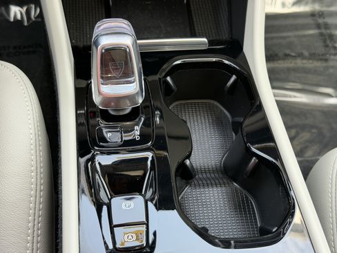 Certified 2023 Volvo XC40 B5 Plus w/ Protection Package Premier AWD/4WD image 26