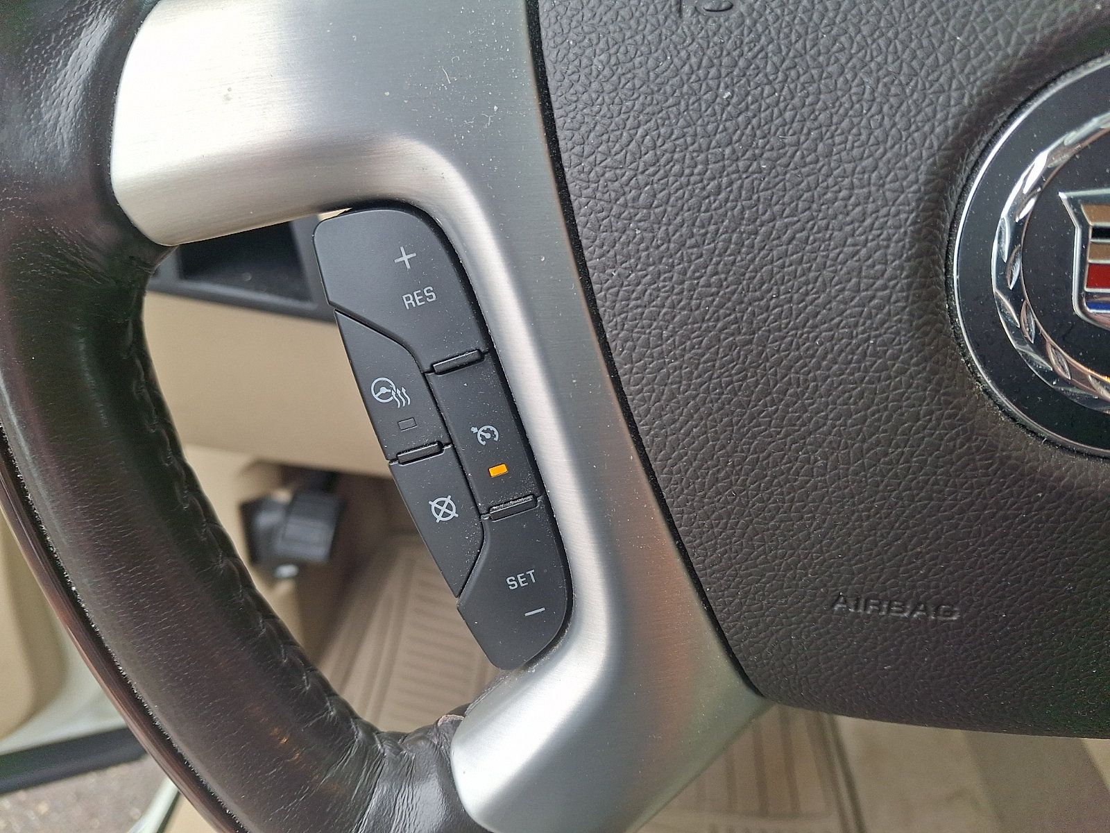 Used 2014 Cadillac Escalade Luxury AWD/4WD image 20