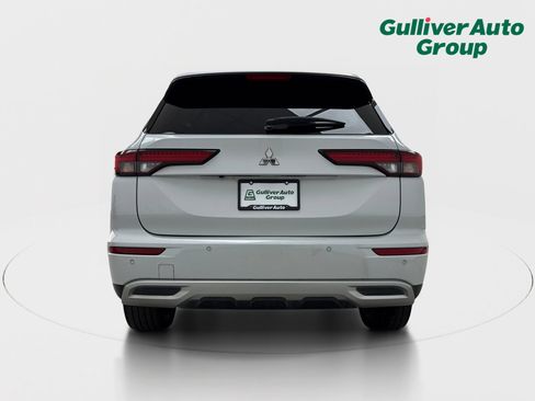 Used 2023 Mitsubishi Outlander SE FWD image 7