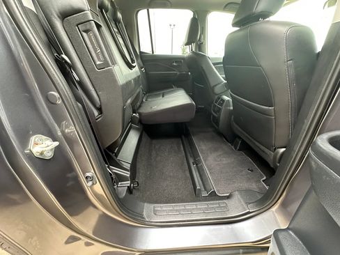 Used 2019 Honda Ridgeline RTL image 17