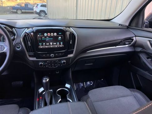 Used 2019 Chevrolet Traverse LT AWD/4WD image 15