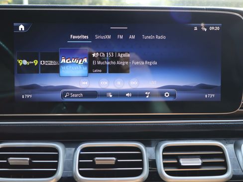 Used 2025 Mercedes-Benz GLS 580 4MATIC image 41