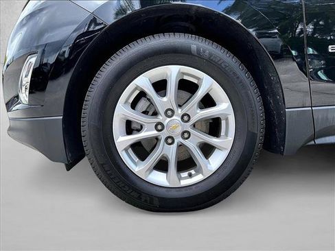 Used 2021 Chevrolet Equinox LS FWD image 10