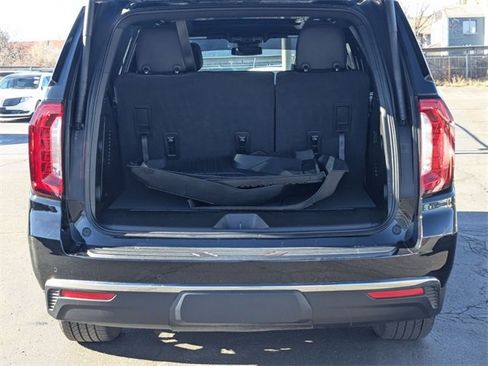 Used 2023 GMC Yukon SLT image 34
