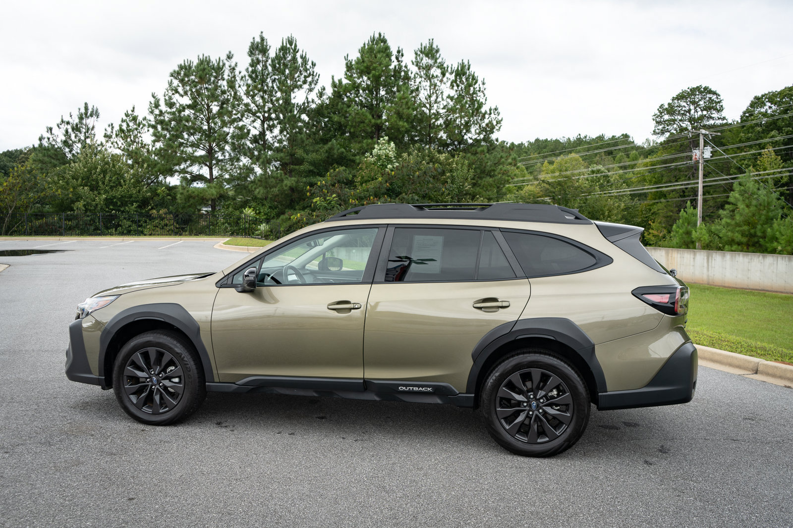 Used 2025 Subaru Outback Onyx Edition AWD/4WD image 7