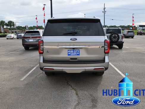 Used 2024 Ford Expedition Max Limited AWD/4WD image 4