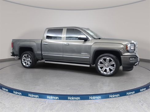 Used 2017 GMC Sierra 1500 Denali w/ Denali Ultimate Package image 4