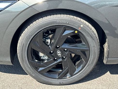 New 2026 Hyundai Elantra Sport FWD image 20