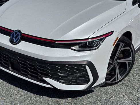 New 2025 Volkswagen GTI SE image 6