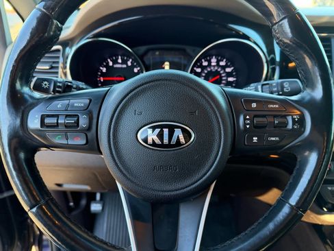 Used 2018 Kia Sedona SX Limited w/ SX Limited Prestige Package image 34