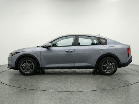 Used 2025 Kia K4 FWD image 5