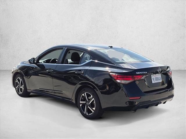Used 2024 Nissan Sentra SV FWD image 7