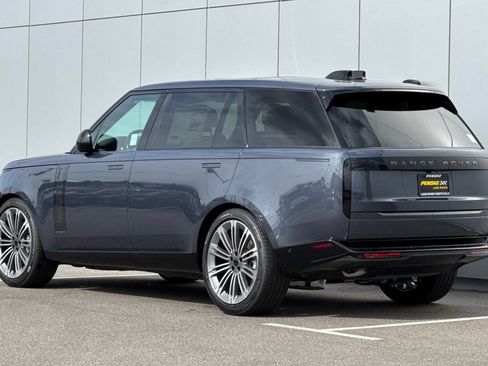 New 2026 Land Rover Range Rover Long Wheelbase SE AWD/4WD image 3