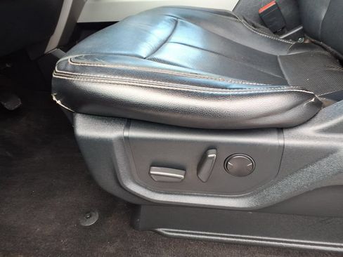Used 2020 Ford F150 Lariat RWD image 25