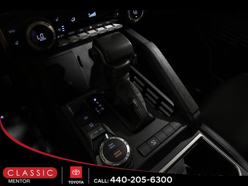 Certified 2025 Toyota 4Runner Limited AWD/4WD image 17