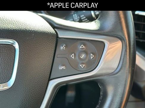 Used 2017 GMC Acadia SLT image 7