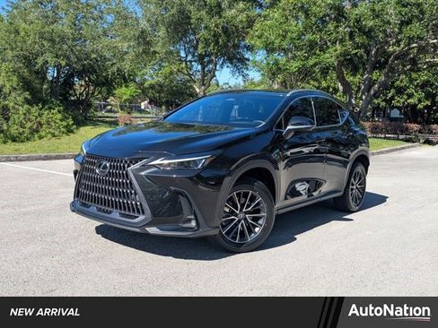 Used 2024 Lexus NX 250 FWD w/ Towing Package (2000 Lbs) image 1