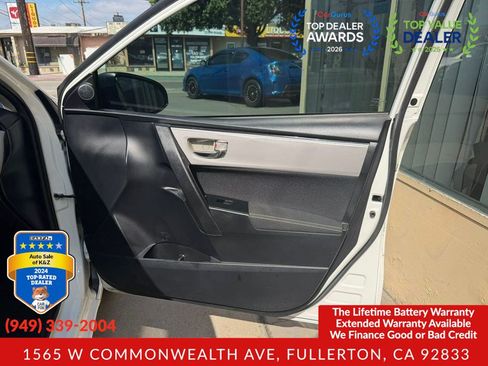 Used 2017 Toyota Corolla LE w/ Carpet Mat Package (TMS) FWD image 24