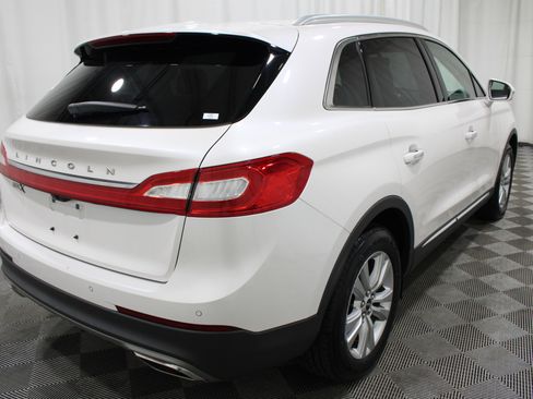 Used 2017 Lincoln MKX Select w/ Select Plus Package image 32