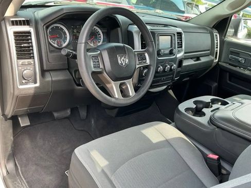 Used 2021 RAM 1500 Classic SLT AWD/4WD image 8
