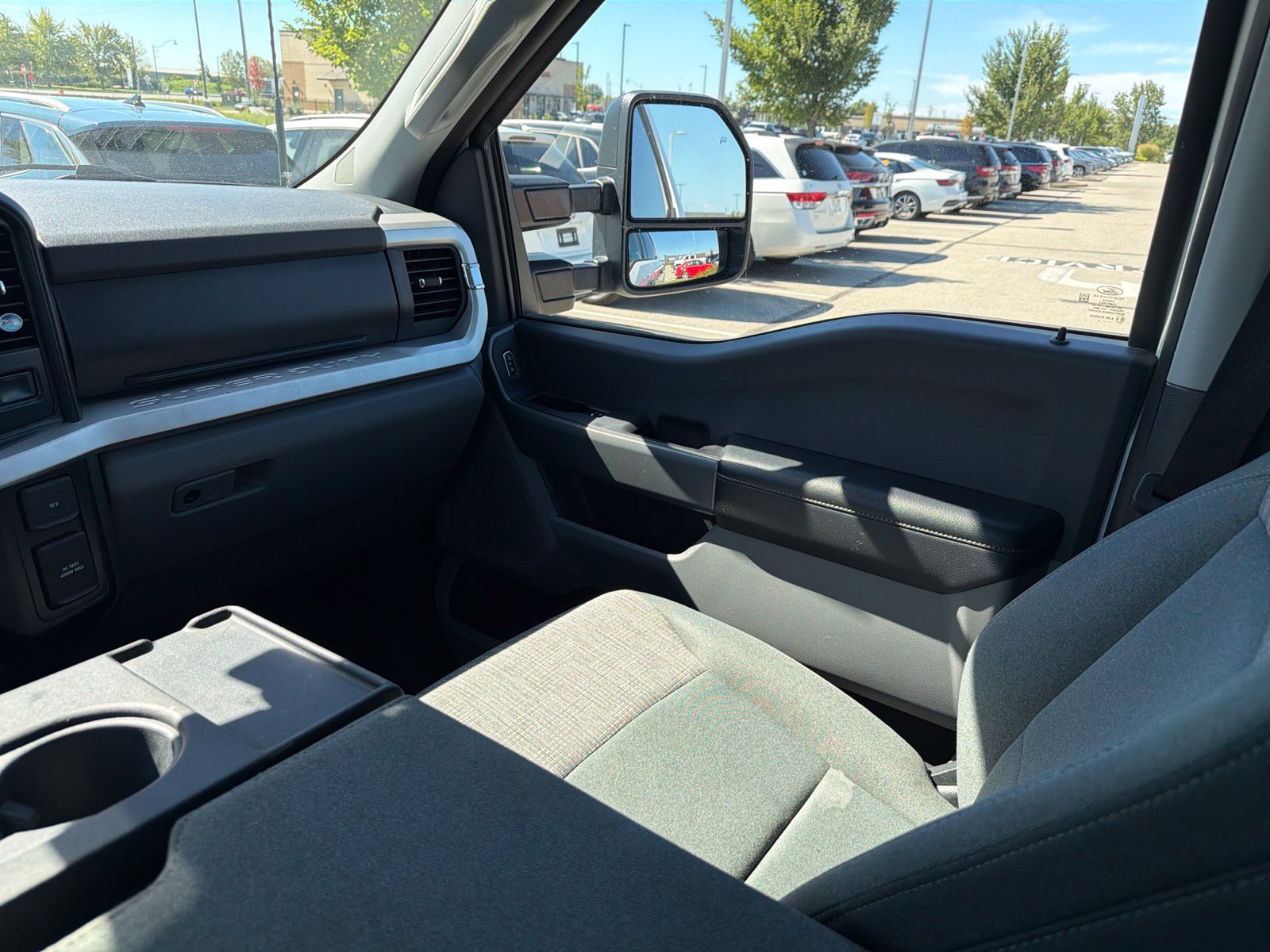 Used 2024 Ford F250 XLT AWD/4WD image 30