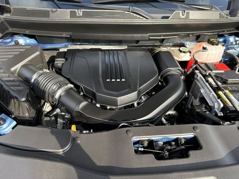 Used 2026 Chevrolet Traverse LT w/ Driver Confidence Package FWD image 17