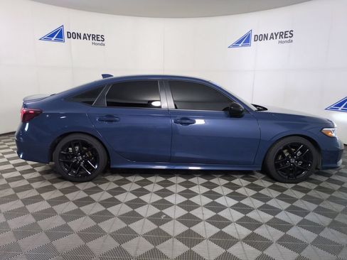 Used 2025 Honda Civic Sport image 6