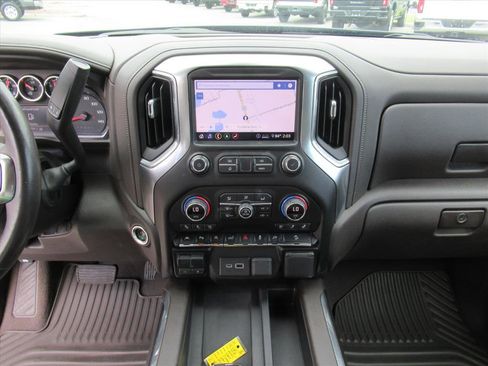 Used 2020 Chevrolet Silverado 1500 LTZ w/ LTZ Premium Package image 19