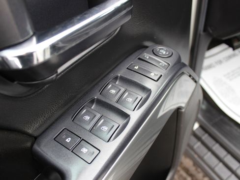 Used 2015 Chevrolet Silverado 1500 LT AWD/4WD image 14