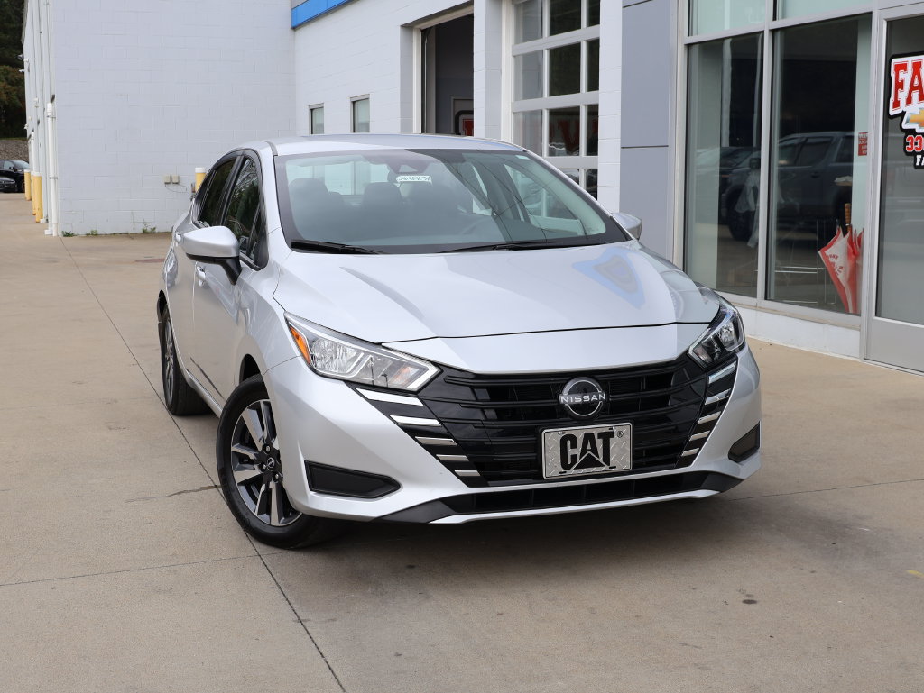 Used 2024 Nissan Versa SV w/ Trunk Package FWD image 33