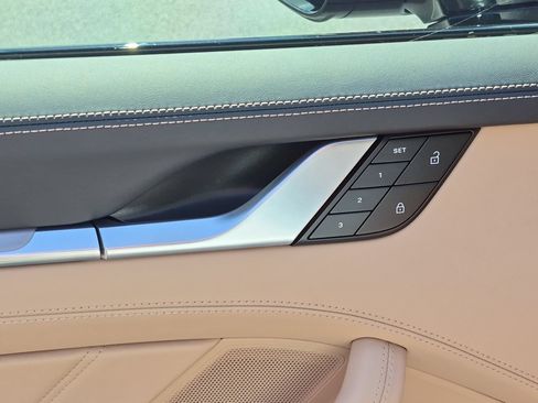 Certified 2022 Porsche 911 Turbo S AWD/4WD image 19