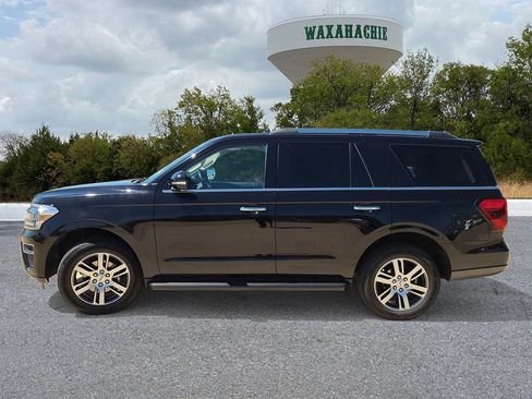 Used 2024 Ford Expedition Limited AWD/4WD image 3