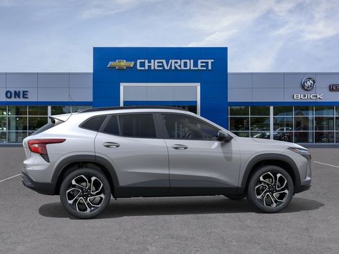 New 2026 Chevrolet Trax RS FWD image 29