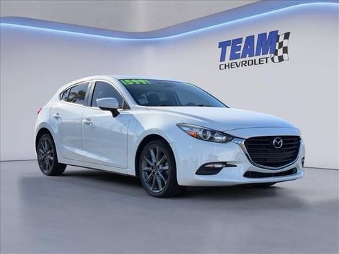 Used 2018 MAZDA MAZDA3 Touring FWD image 5