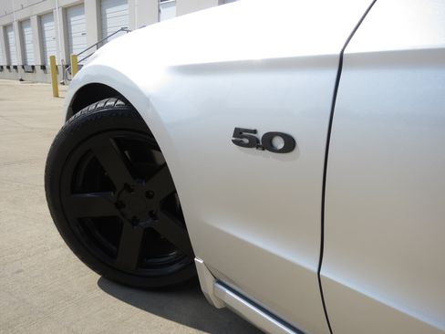 Used 2014 Ford Mustang GT w/ Equipment Group 301A RWD image 7