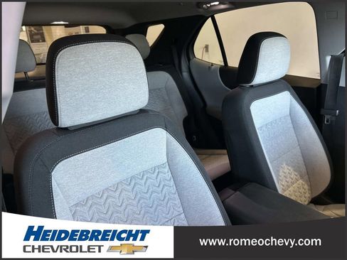 Used 2024 Chevrolet Equinox LS w/ LS Convenience Package FWD image 33